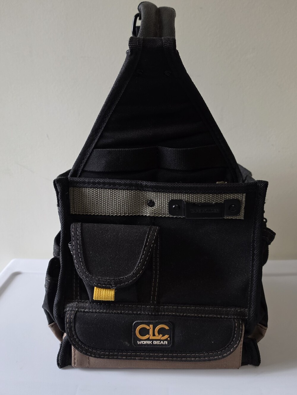 CLC Custom Leather Craft Electrical Maintenance Tool Carrier Black SEE NOTE
